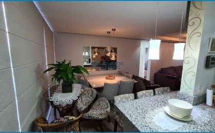 Apartamento à Venda em Esteio com 2 Quartos e 2 banheiros, 82 m²