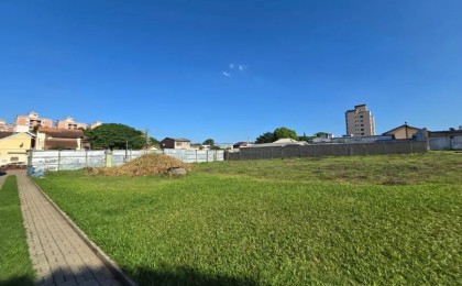 Terreno à Venda em Esteio, 3310 m²