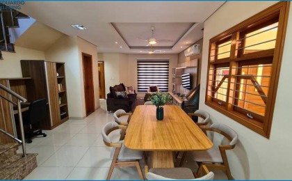 Casa à Venda em Esteio com 3 Quartos e 3 banheiros, 314 m²