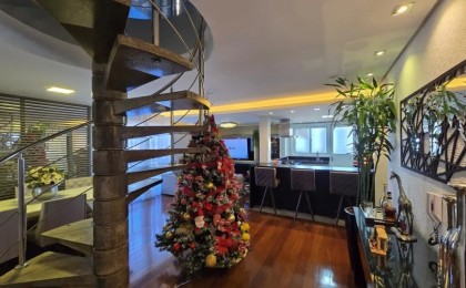 Cobertura à Venda em Esteio com 3 Quartos e 3 banheiros, 236 m²